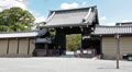 Camera zoom in at Siesho-mon gate with standing guards, Kyoto, Japan Video