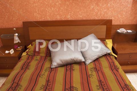 Stock photo of habitación