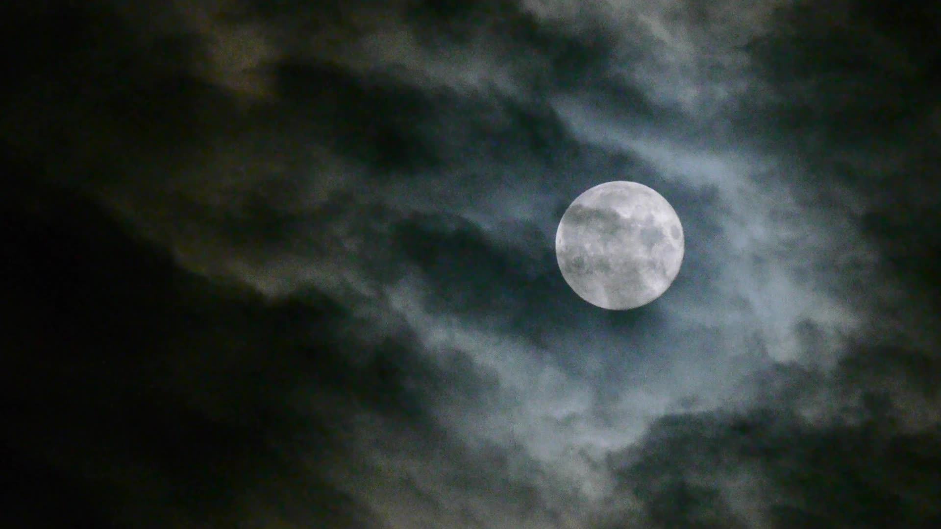 Video: Real Full Moon night clouds creepy no CG 24P ~ #24967679