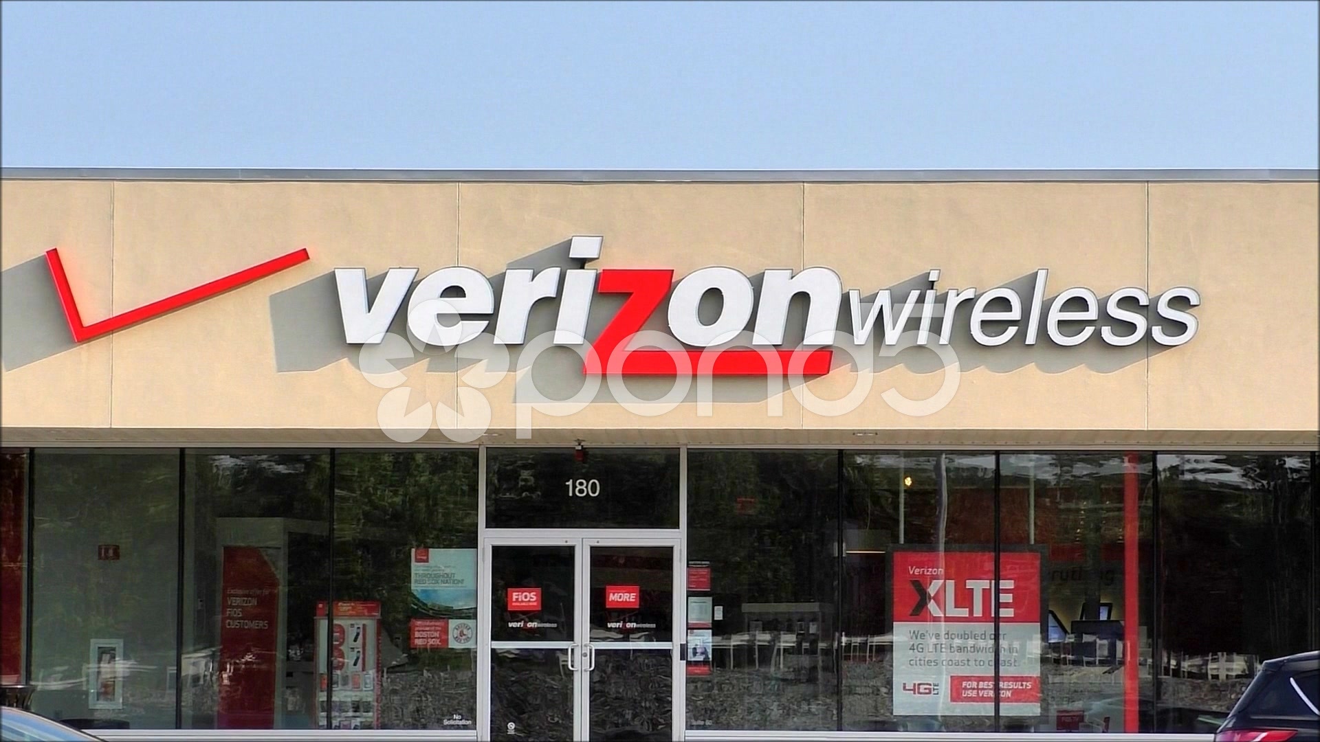 Verizon Wireless Storefront Stock Video 40593209 | HD Stock Footage